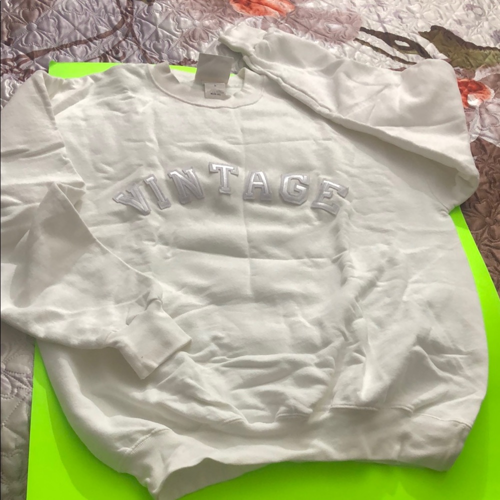 White Vintage Men's Sweater
